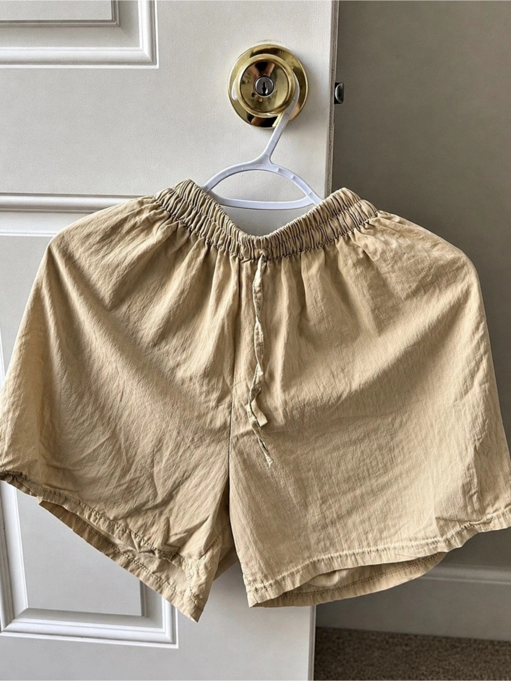 Dna High Waist Shorts in Brown